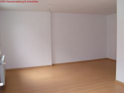 zentrale 1-Raum-Wohnung mit Blick auf das Uhrenmuseum (152-009-00)
