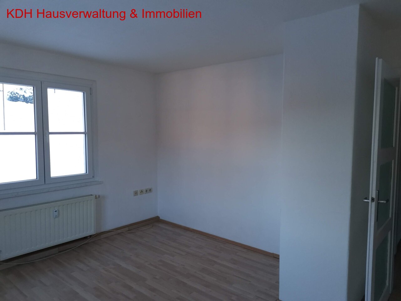 entzückende 3-RW in ruhiger, grüner Randlage (061-003-00) — Wohnzimmer