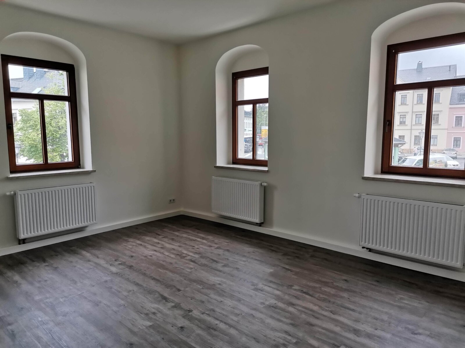 3,5-Raum-Wohnung im Herzen von Dippoldiswalde (067-002) — Wohnzimmer