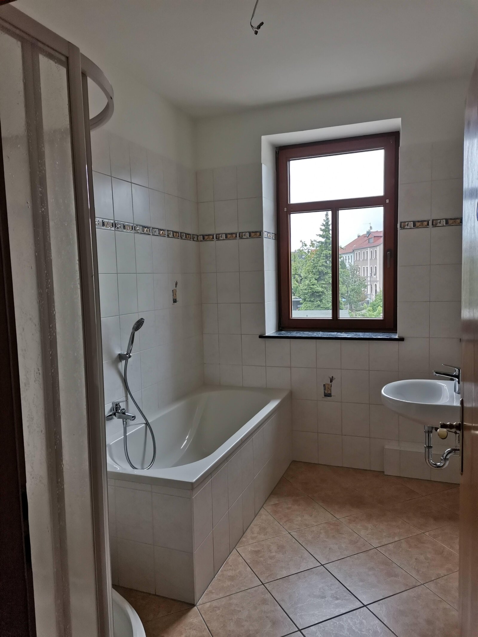 3,5-Raum-Wohnung im Herzen von Dippoldiswalde (067-002) — Bad